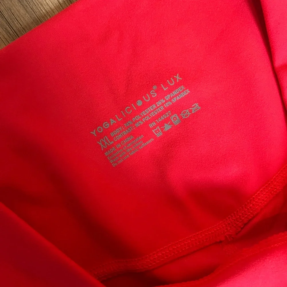 Yogalicious Lux Leggings - Picture 3 of 5